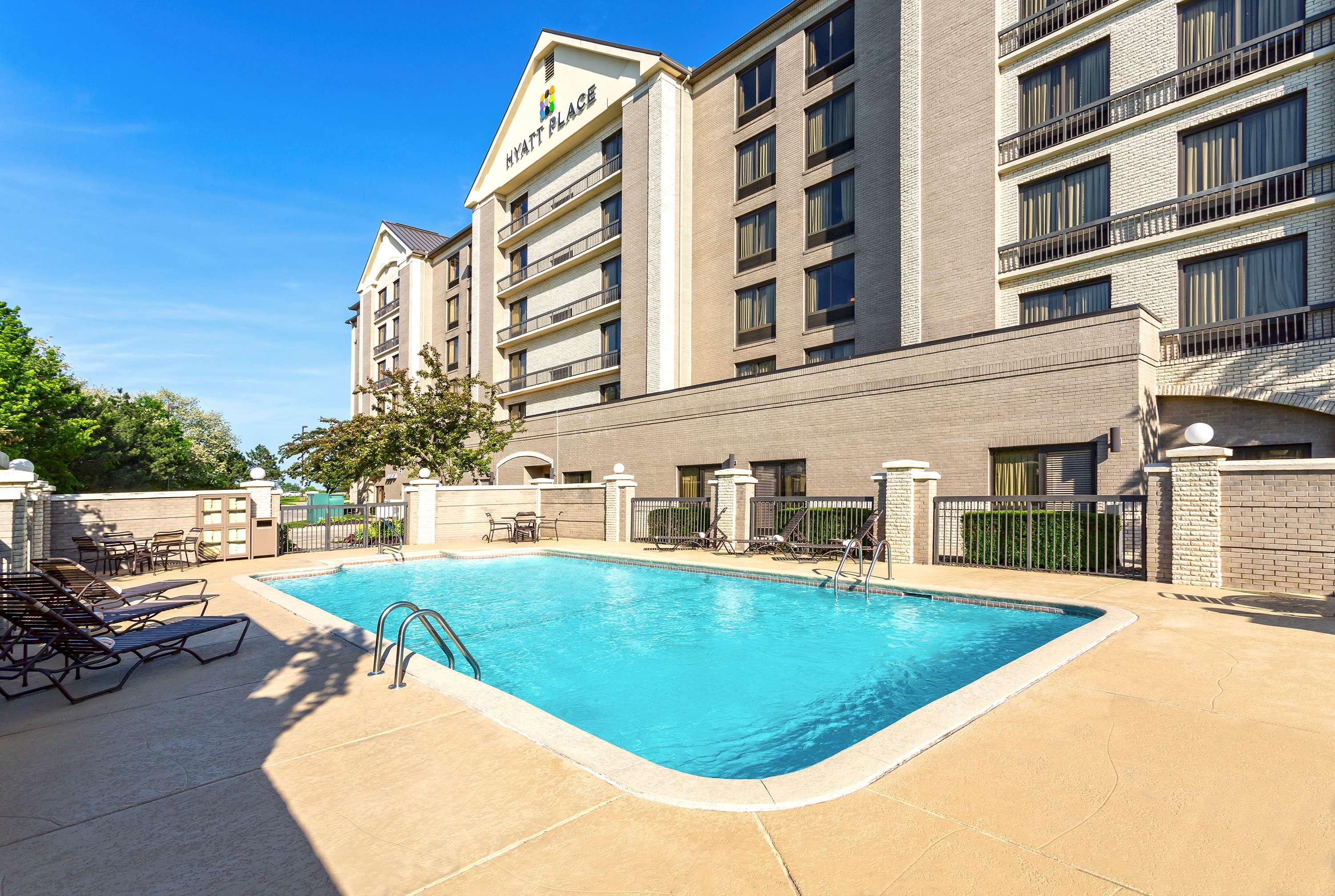 Wyndham Garden Kansas City Airport Экстерьер фото