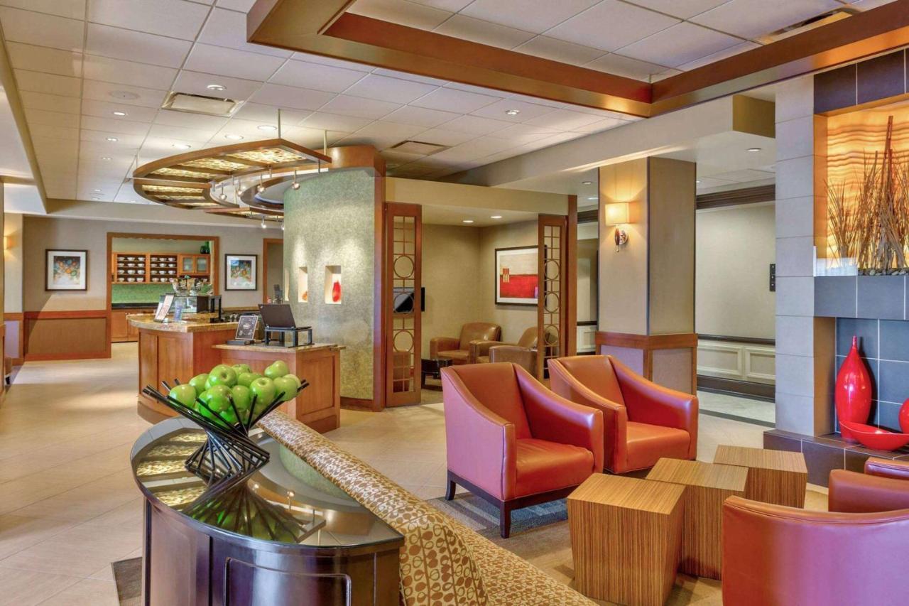 Wyndham Garden Kansas City Airport Экстерьер фото
